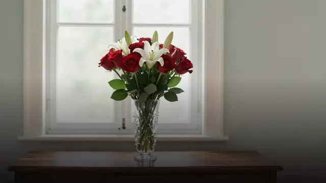 Букет на 60 лет: как выбрать цветы к юбилею