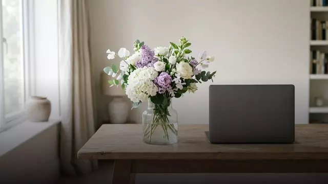 Букет на День дизайнера: как выбрать цвет, форму и стиль