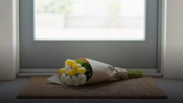 Букет на день рождения с доставкой в Ленинске-Кузнецком: что выбрать маме, девушке, коллеге