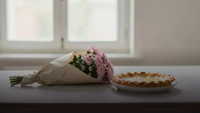 Букет розовых хризантем тёще: как выбрать и не ошибиться