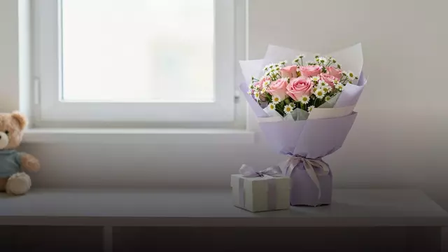 Букет воспитателю на день рождения: как выбрать и сколько стоит