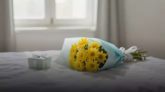 Букет жёлтых хризантем подруге: как выбрать и не прогадать