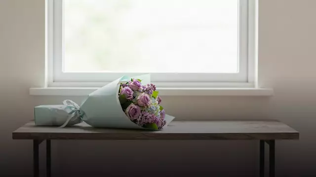 Цветы на 30 лет с доставкой: как заказать, чтобы букет приехал вовремя