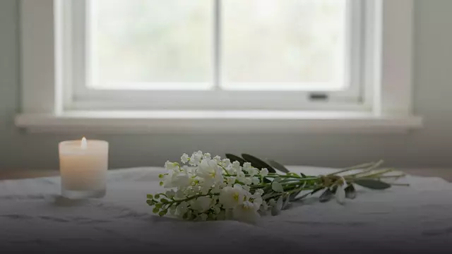 Цветы на крестины с доставкой: кому, когда и куда