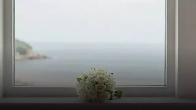 Цветы на свадьбу и в ЗАГС во Владивостоке: букет гостям, родителям, молодожёнам