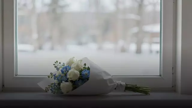 Цветы на выписку из роддома в Новом Уренгое: какой букет выбрать