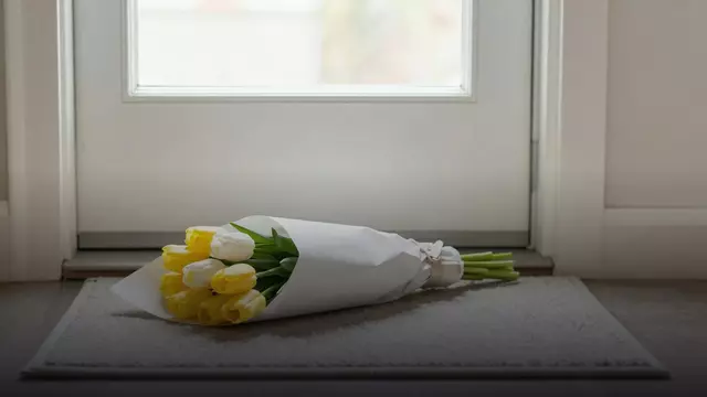 Цветы на выписку из роддома в Волгодонске: какой букет выбрать