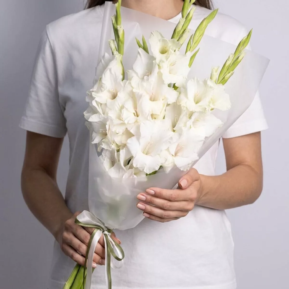 Bouquet of 5 white gladioli